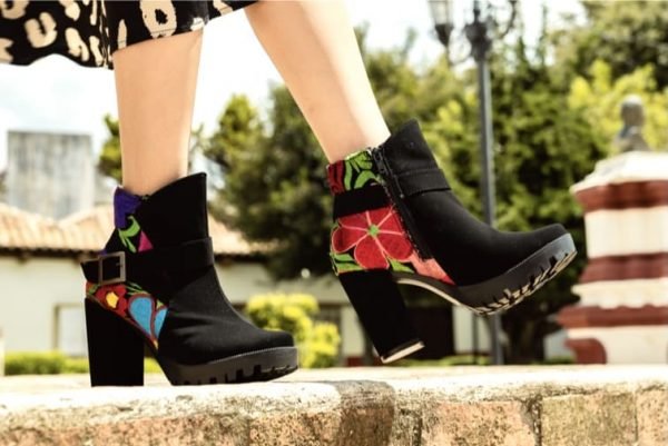 Botas