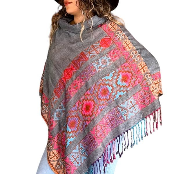 Poncho Modelo Alejandra - Imagen 4